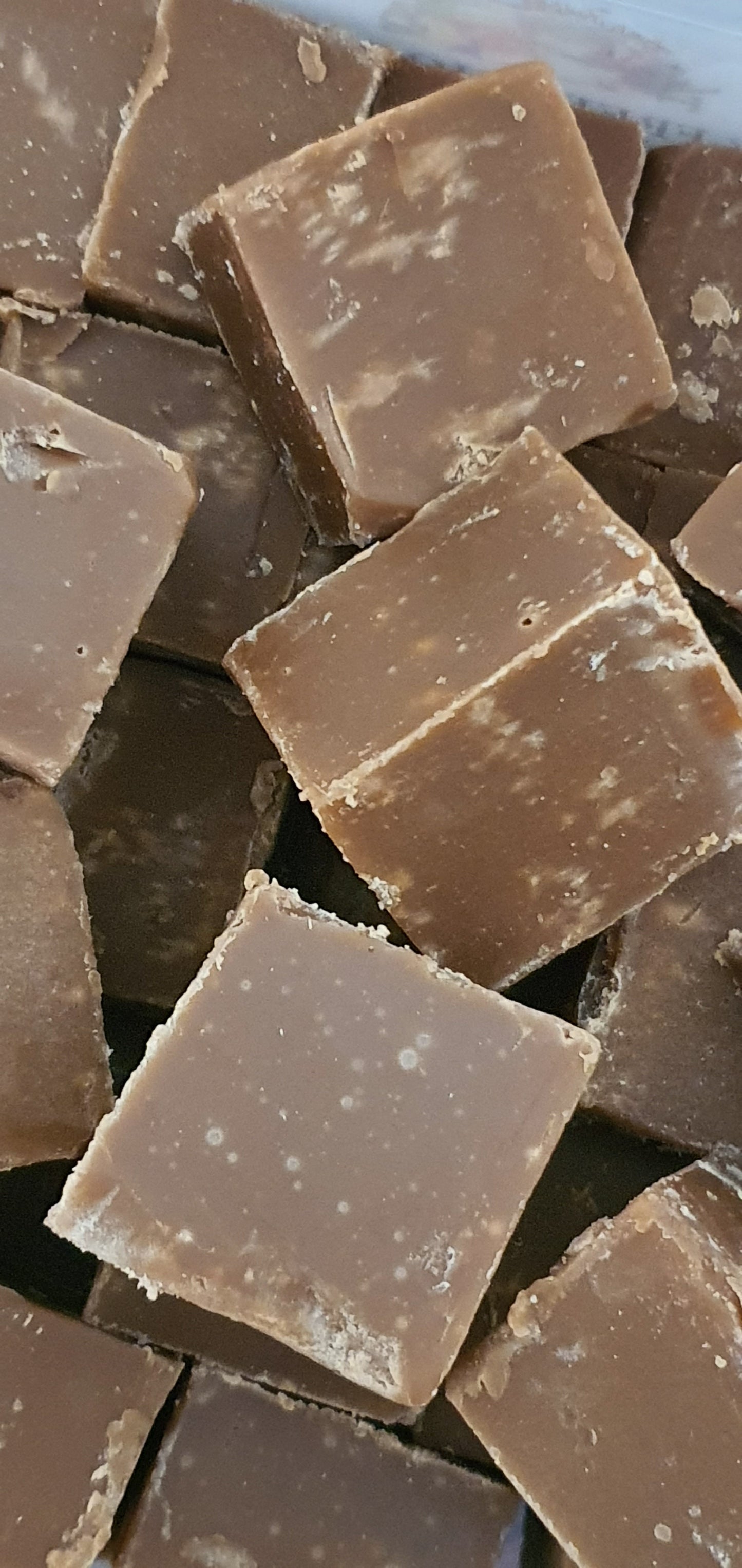 Vegan, dairy free chocolate fudge suitable for vegans, vegetarian or plant based diet. 400g bag